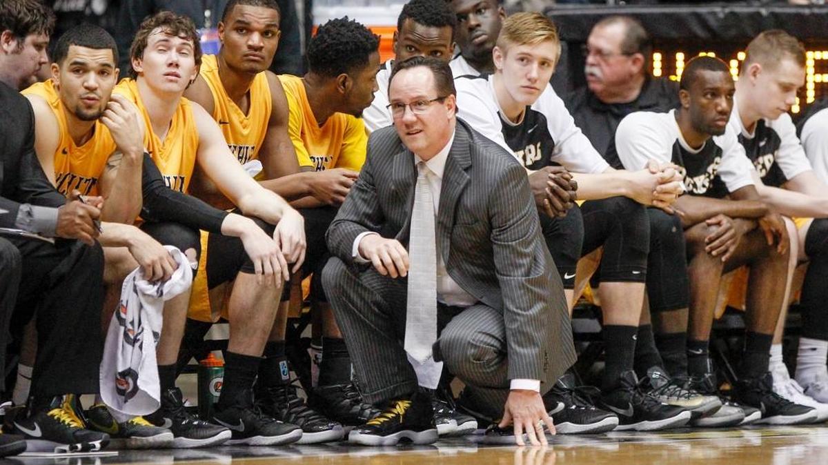 Wichita State coach Gregg Marshall talks with his team during their game with Loyola in the first half at Koch Arena Wednesday.