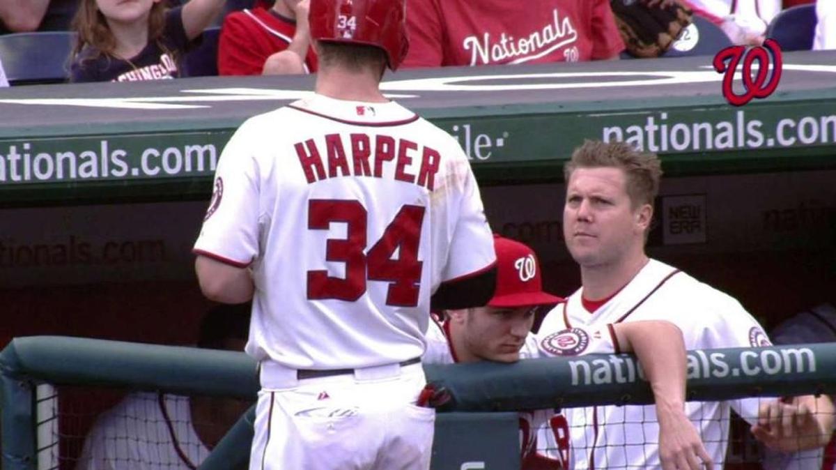 
Washington reliever Jonathan Papelbon (right) confronts young slugger Bryce Harper after a pop-out during Sunday’s game against Philadelphia.
