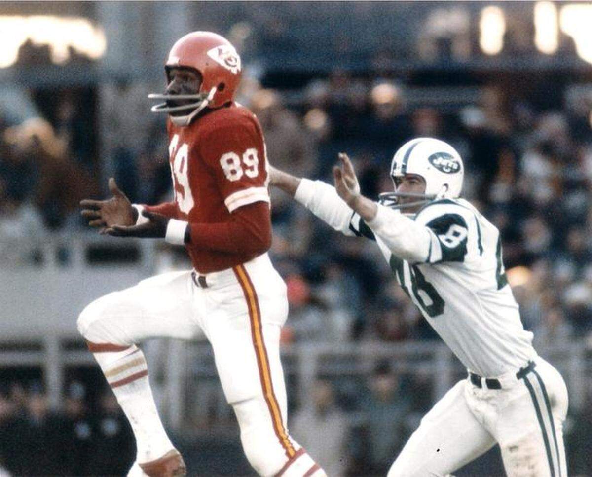 Otis Taylor is the only receiver in Kansas City Chiefs history to lead the NFL in receiving. He accomplished that feat in 1971 with 1,110 yards.