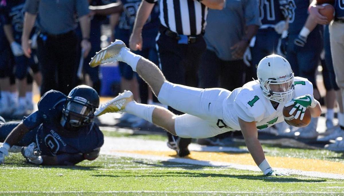 Brody Kooser, a Derby senior running back.